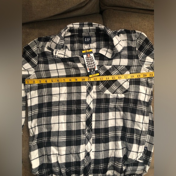 New With Tags Women Medium Gap Flannel black and white - Picture 6 of 7